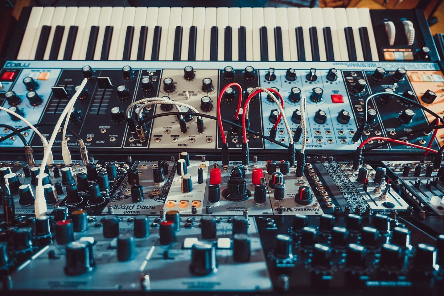MODULATED VOL.4